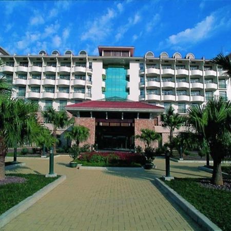 Merryland Resort גווילין מראה חיצוני תמונה