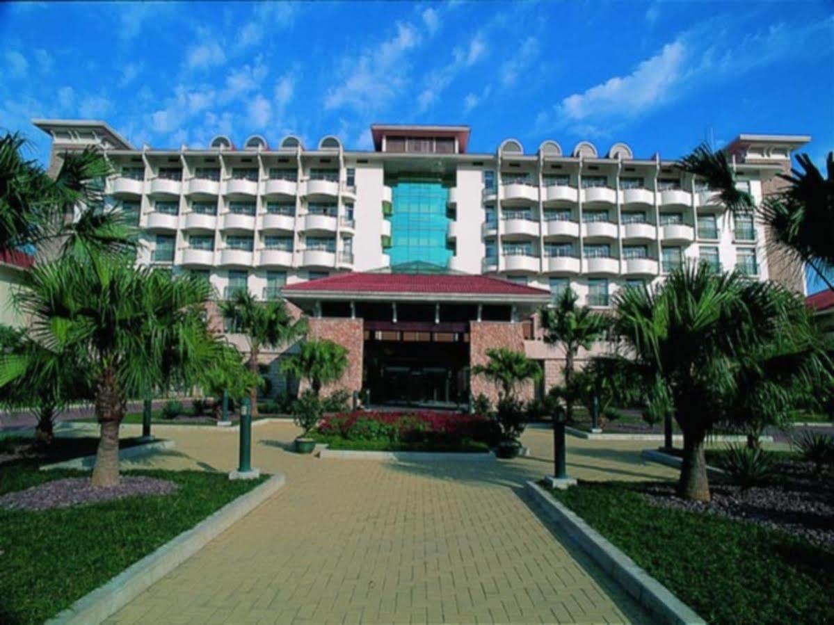 Merryland Resort גווילין מראה חיצוני תמונה