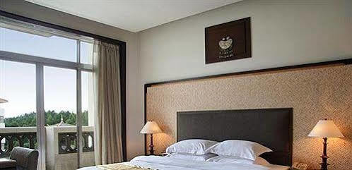 Merryland Resort גווילין מראה חיצוני תמונה